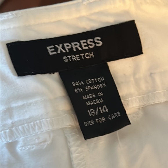 Express Women’s White Shorts Size 13/14 - Picture 3 of 4